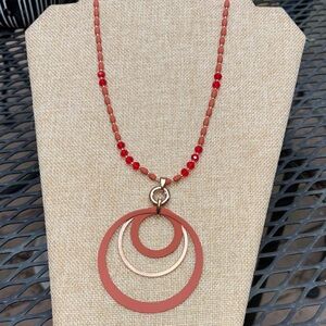Woman’s Pendant Necklace